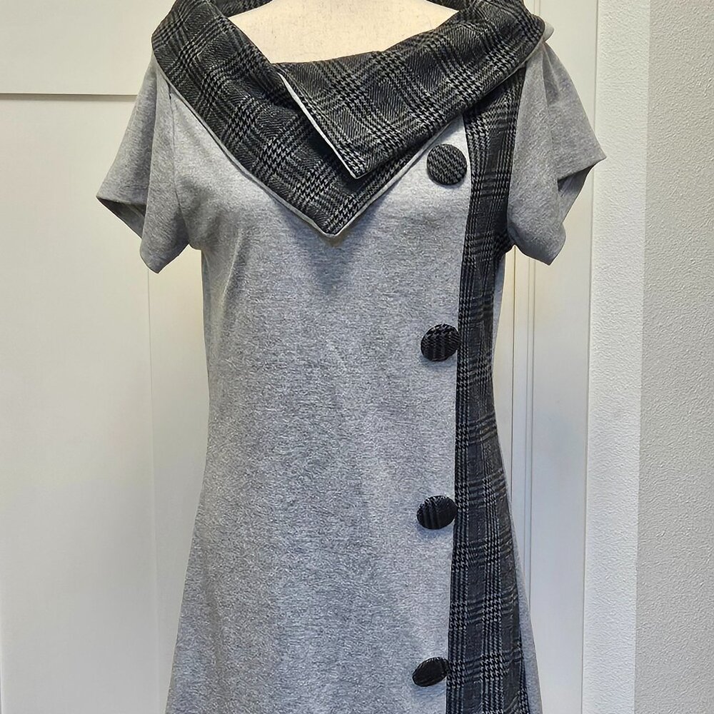 Unik Tunik cowl collar sweatshirt dress